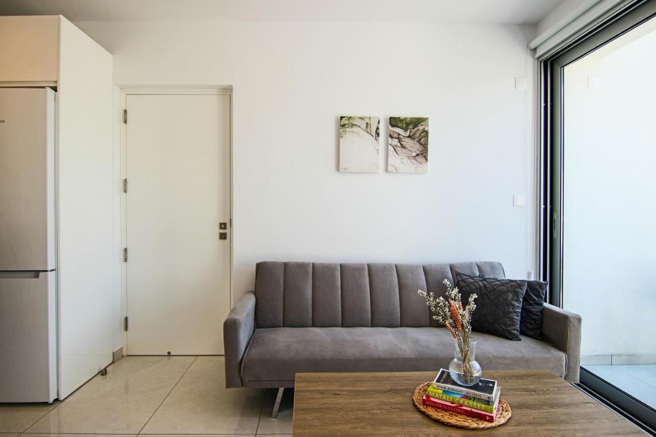 Phaedrus Living - Seaside Executive Flat Harbour 207 Paphos Exterior foto